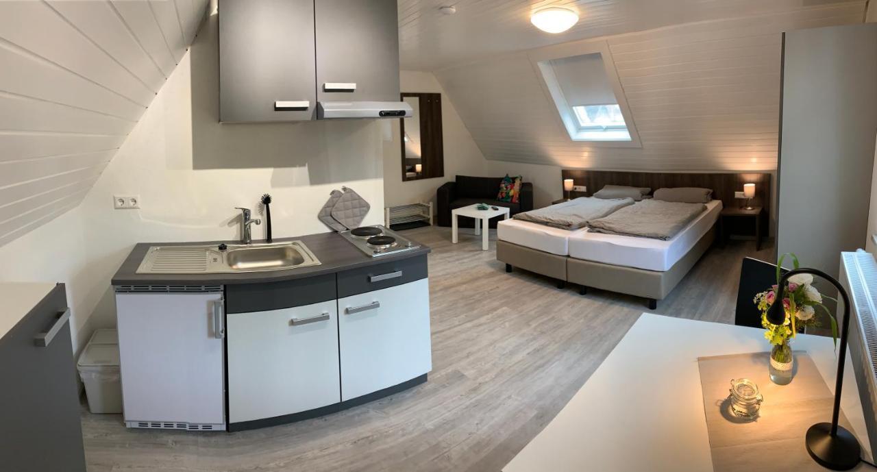 Pension Deckenpfronn Exteriör bild