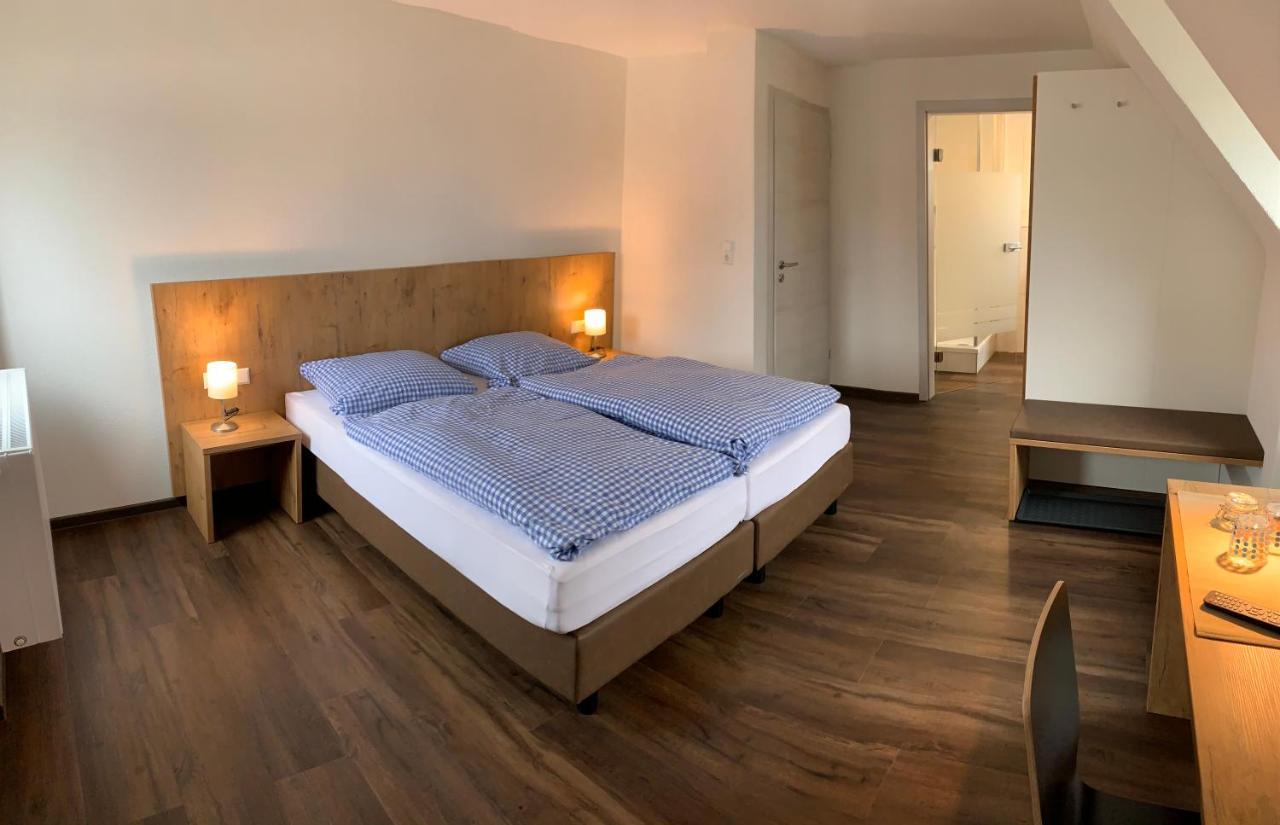 Pension Deckenpfronn Exteriör bild