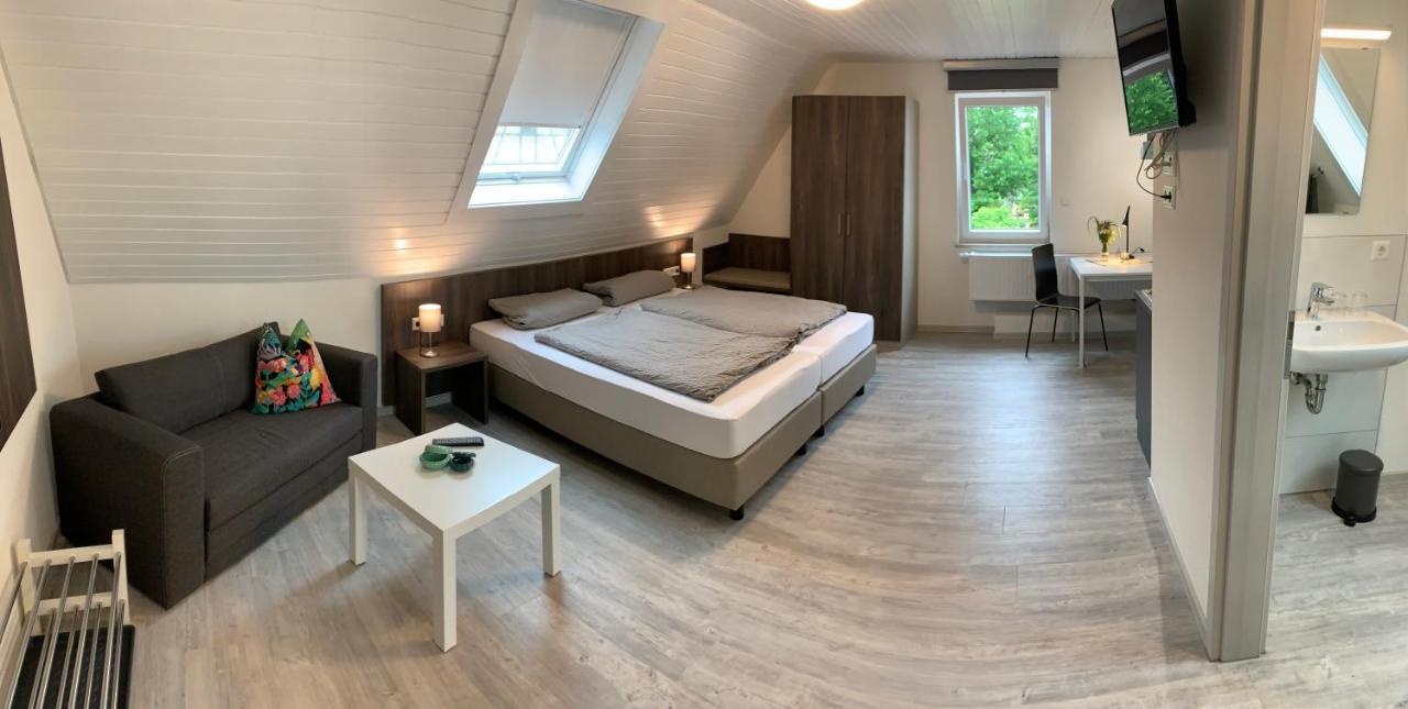 Pension Deckenpfronn Exteriör bild